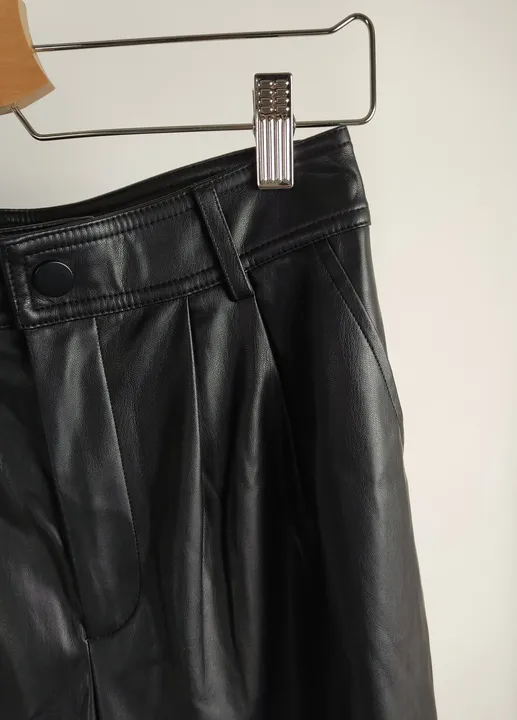 Mango Damen Kunstleder-Hose schwarz - S/36 - Bild 4