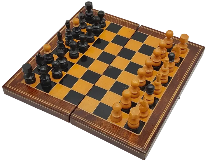 Schachspiel aus Holz - Bild 1
