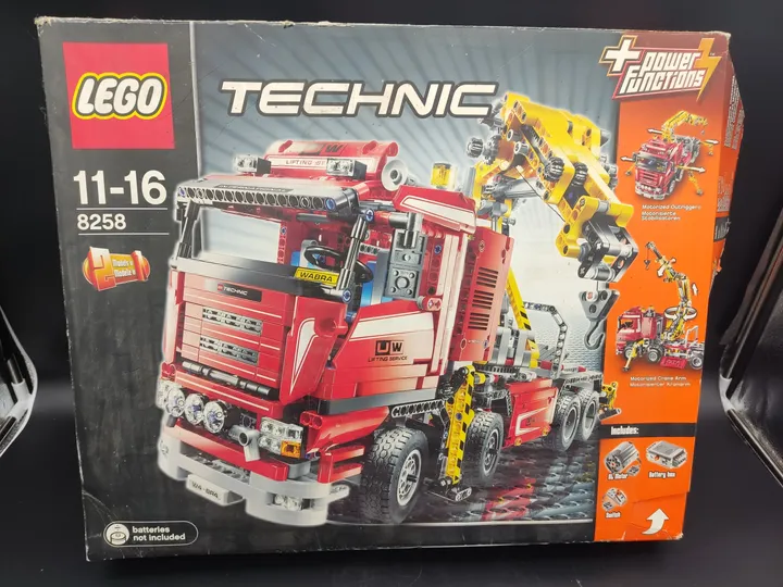 2009er LEGO Technic Truck 8258  - Bild 1