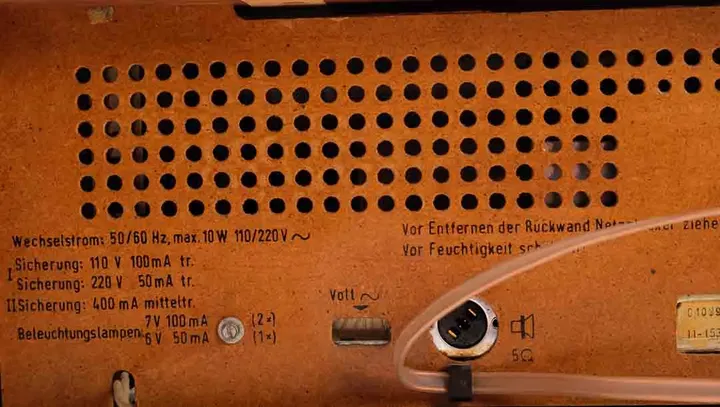 Grundig RadioType RF 150 - Made in Germany - 70er Jahre - Holzgehäuse - Bild 3
