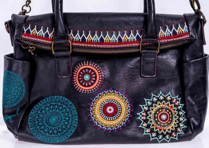 Desigual Handtasche Leder mit Stickereien - Bild 2