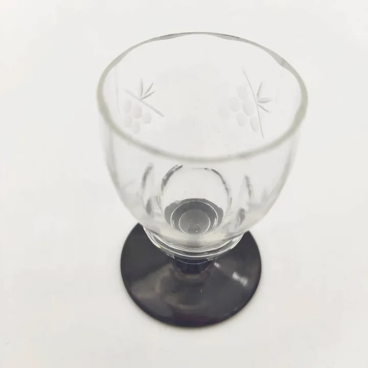 Spirituosengläser 6-teilig Weinglasoptik mit schwarzem Fuß - Bild 3
