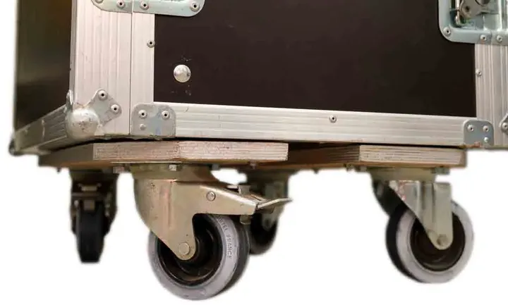 19' Rack 12HE mit Rollen - Bild 4