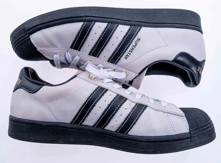 Adidas Superstar Gore-Tex Herrensneaker in schwarz-weiß, Größe 44 2/3 - Bild 3